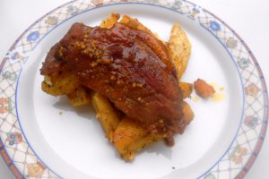 Pulpa de porc la tigaie si cartofi la cuptor