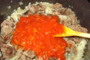 Tocanita de cartofi cu carne de vita