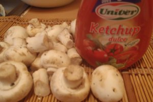 Pizza cu ciuperci