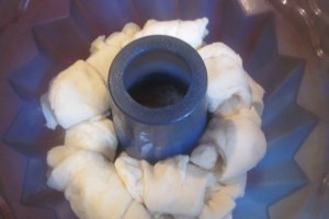 Colac cu praline de ciocolată