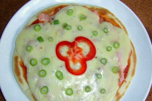 Pizza cu somon afumat la tigaie