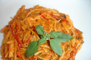 Spaghete cu legume