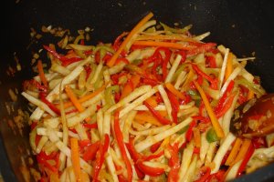 Spaghete cu legume