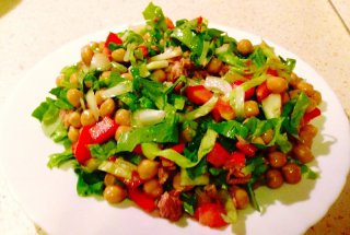 Salata de naut cu ton