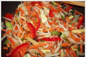 Pulpe de pui aromate cu legume chinezesti