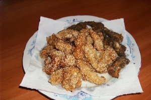 Piept de pui cu susan si mac