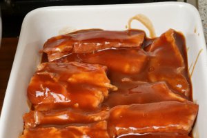 Coaste de porc in sos whisky-barbeque