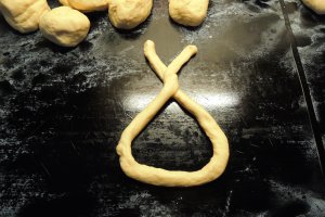Covrigi dulci cu unt