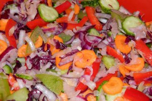 Salata asortata cu mustar pentru iarna (reteta Motan)