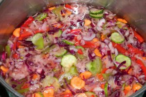 Salata asortata cu mustar pentru iarna (reteta Motan)