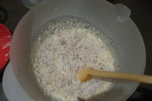 Briose cu cocos si ciocolata