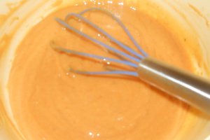 Prajitura cu nuca si crema de caise