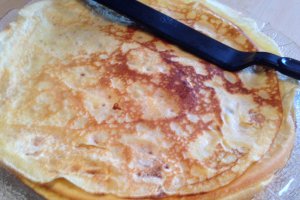 Tort de clatite cu ciocolata