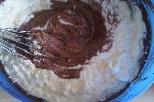 Tort de clatite cu ciocolata