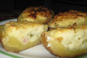 Cartofi in coaja la cuptor