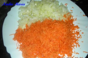 Pilaf de orez cu pulpe de pui