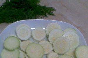 Piept de pui la gratar cu dovlecei