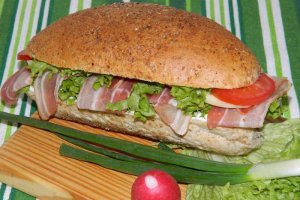 Sandvis cu bacon