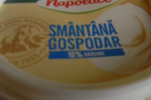 Chec aperitiv  cu spanac si sofran