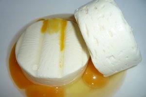 Placinta rasucita cu branza