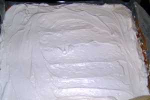 Rulada cu crema de vanilie si banane