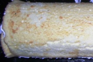 Rulada cu crema de vanilie si banane