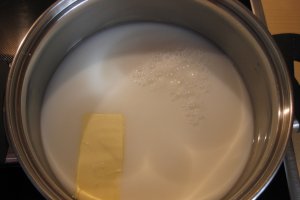 Omleta cu ceapa verde,bacon si polenta (mamaliga )