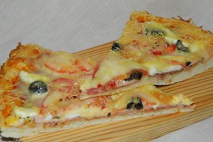 Pizza cu ou