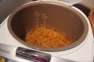 Spaghete cu zacusca si ton, la multicooker