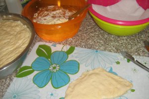 Aperitiv langosi cu branza