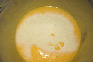 Prajitura cu gris, cocos si cirese