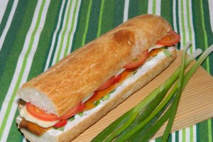 Sandvis cu pastrama de macrou