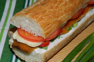 Sandvis cu pastrama de macrou