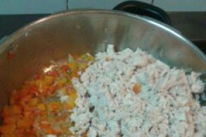Placinta de foi cu piept de pui (Kotopita)