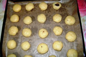 Biscuiti umpluti cu ciocolata