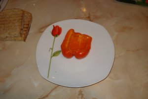 Sandvis cu bunatati de la Delaco si salam toast