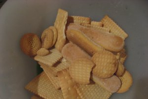 Tarta cu prune si branza