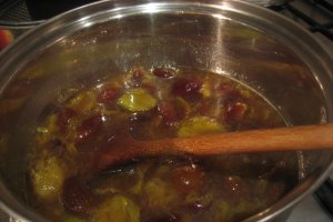 Tarta cu prune si branza