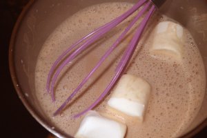 Ciocolata calda cu marshmallows
