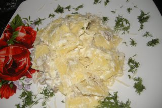 Ravioli al funghi cu sos de smantana si ciuperci