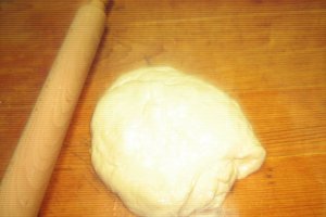 Foietaj de casa (cu unt)