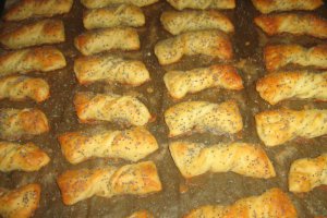 Saleuri din aluat foietaj (de casa)