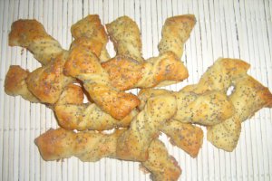 Saleuri din aluat foietaj (de casa)