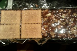 Salam de biscuiti reteta-un alt fel de salam de biscuiti