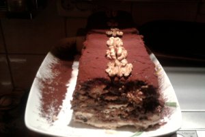 Salam de biscuiti reteta-un alt fel de salam de biscuiti