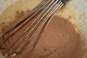 Briose cu cacao si nuci