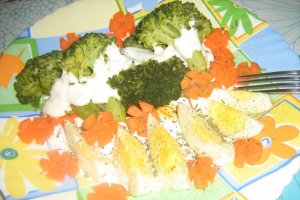 Salata de broccoli cu ou