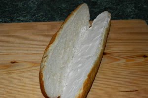 Sandvis cu crenvursti