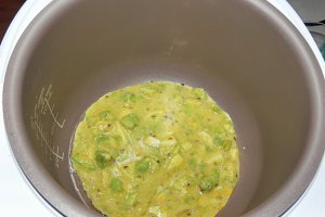Omleta cu avocado la Multicooker