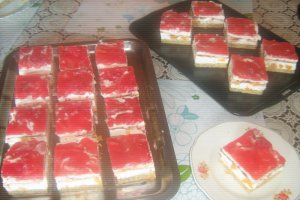 Prajitura cu fructe si Ceva Fin